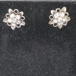 6/$20 Crystal flower earrings